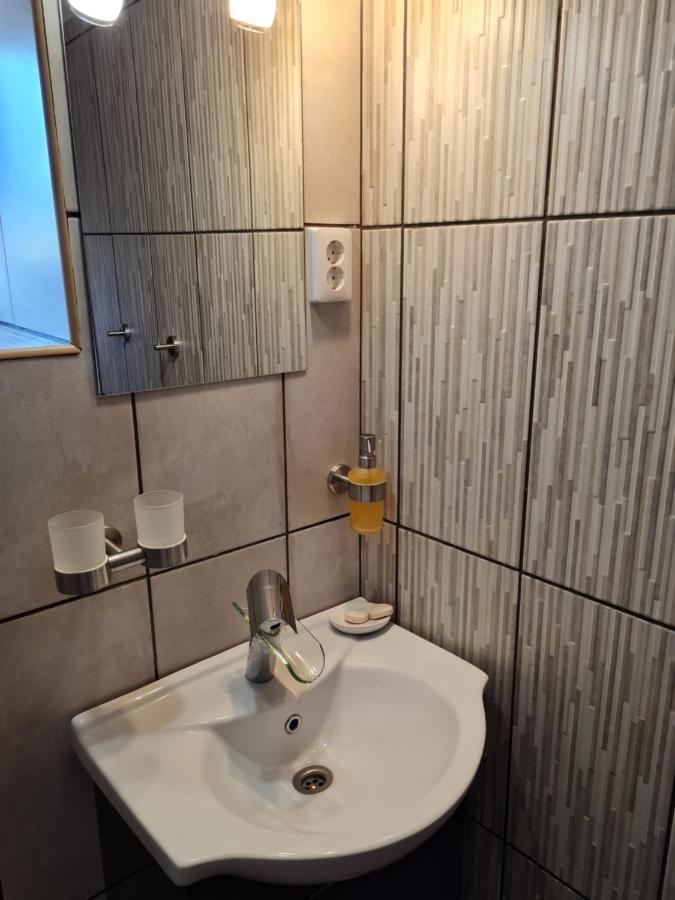 Anna Bella Apartman Gyula Extérieur photo